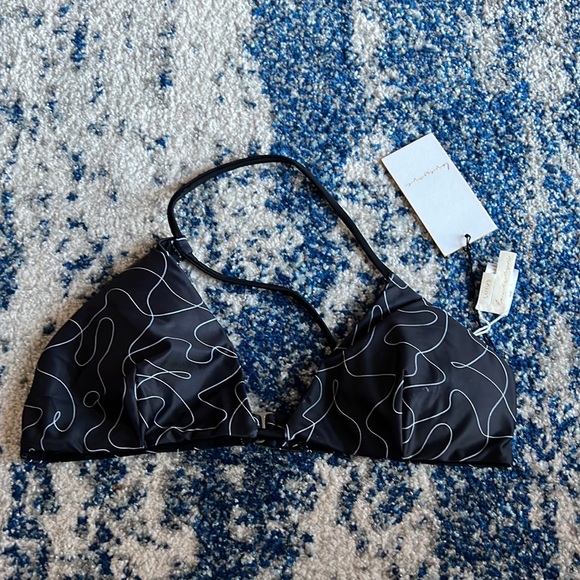 lovewave Nadege Top in Black & White Swirl Large - Picture 4 of 7